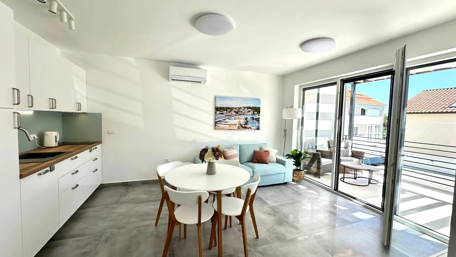 Blue Bay Apartment Nerezine Croatia
