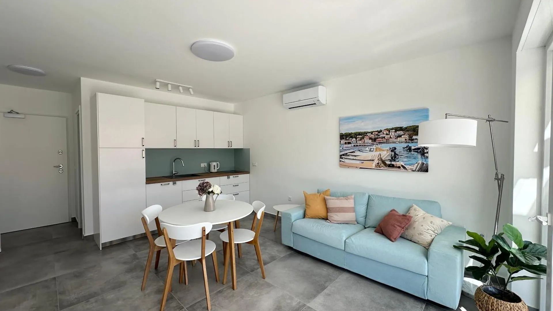 Blue Bay Apartment Nerezine Croatia